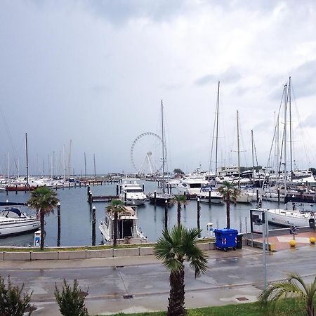 Appartamento Laura a 2 Passi dal Mare Rimini Esterno foto